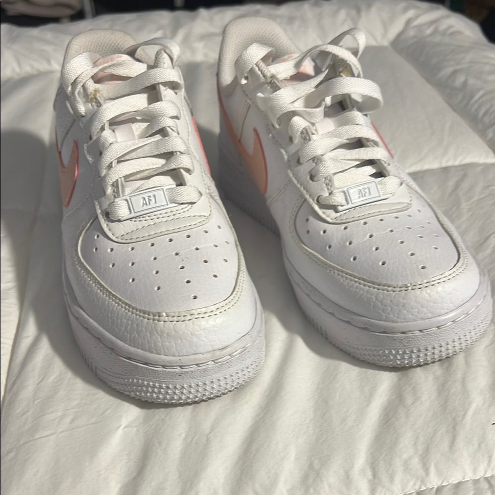 Nike White and Pink Air Force 1 Sneakers Classic Design